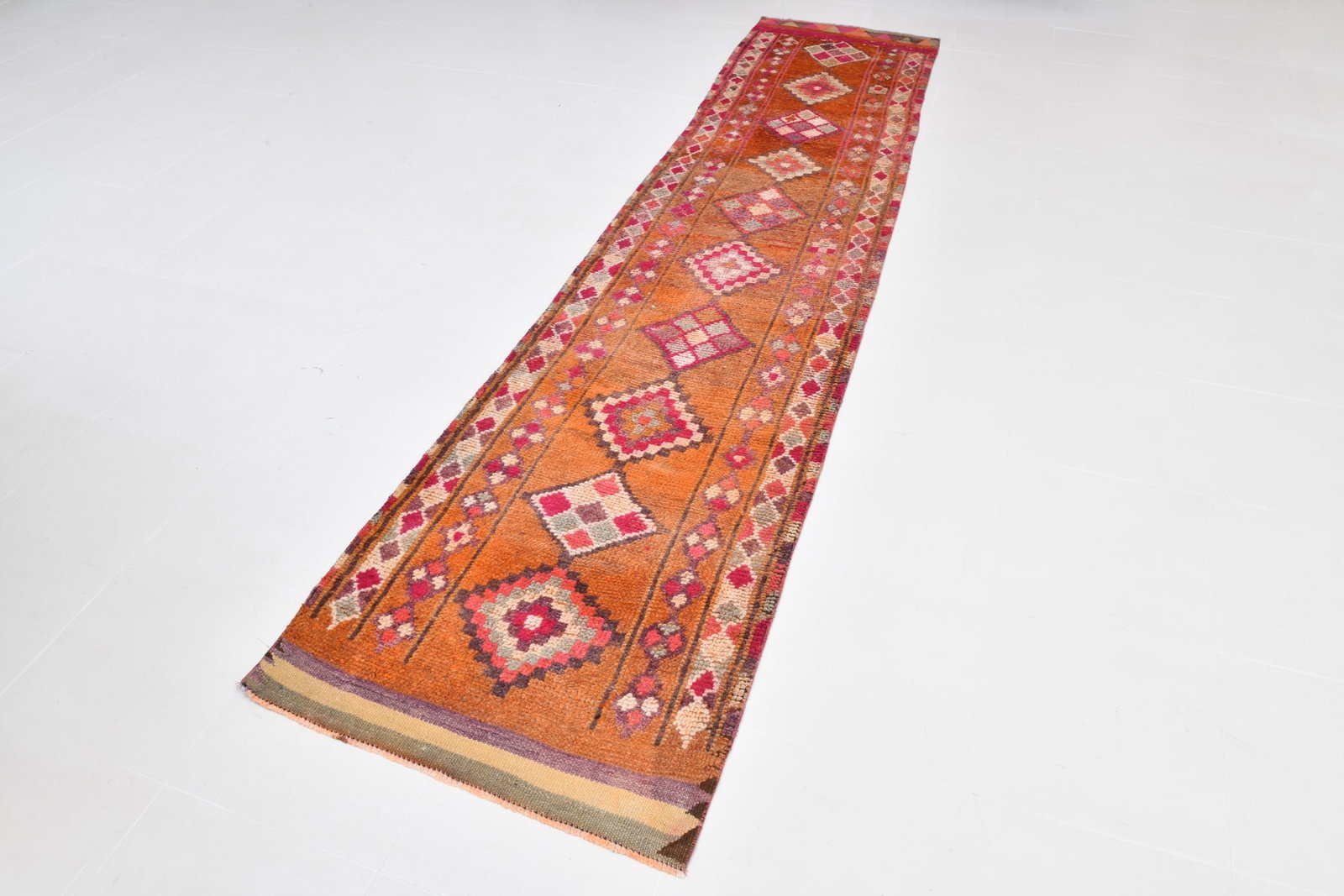 2'8'' x 11'8'' Turkish Vintage Runner Rug - 17726 - 17