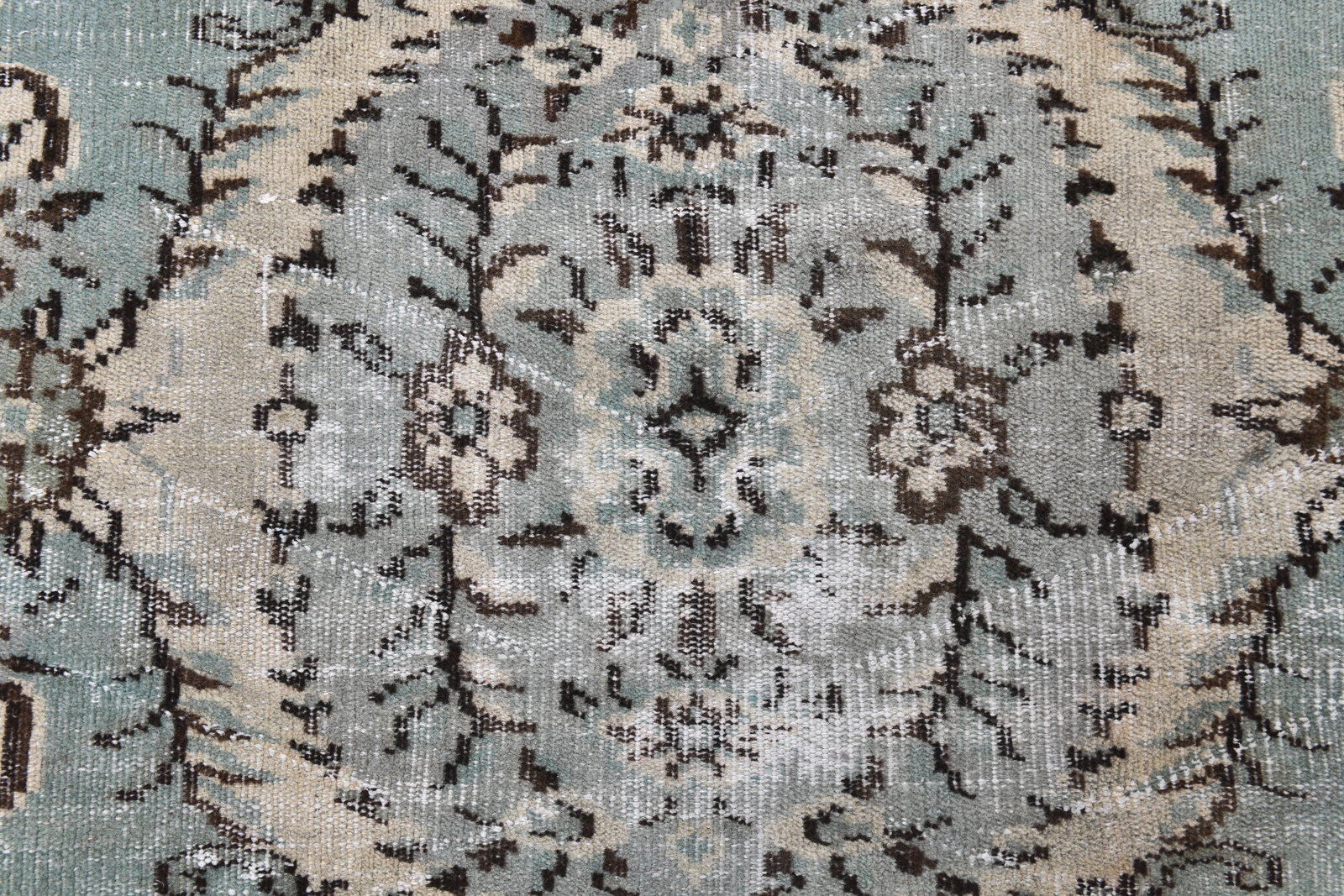 4'1'' x 7'1'' Handmade Vintage Wool Rug - 242352 - 6