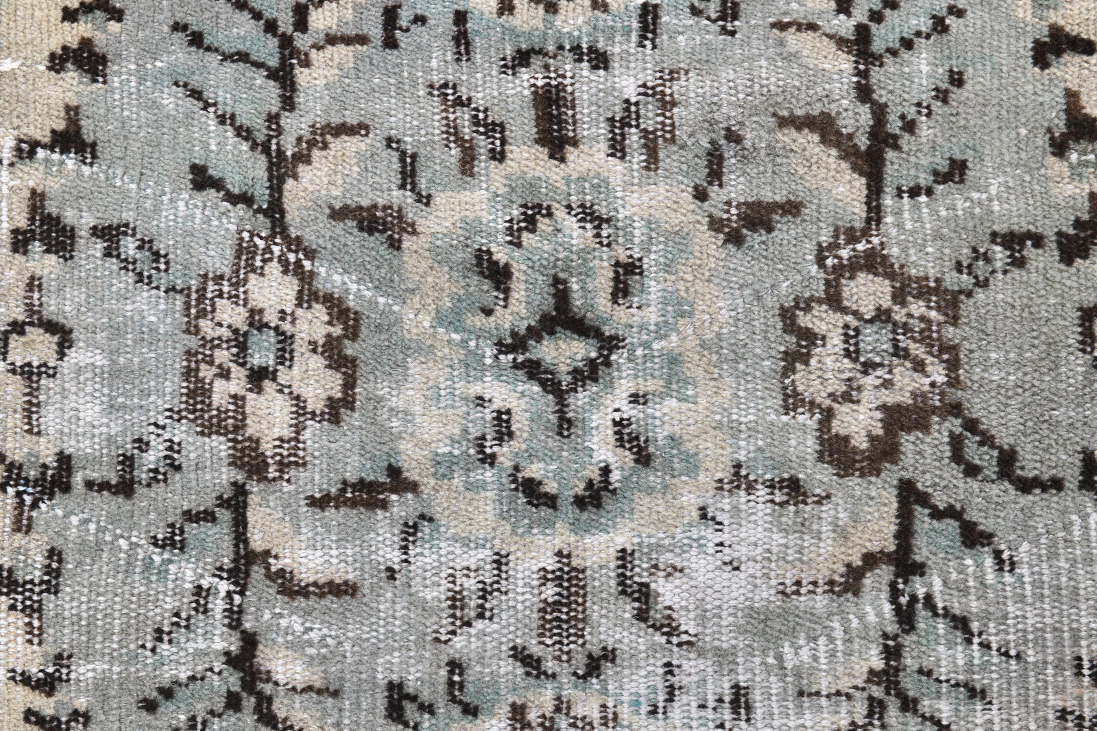 4'1'' x 7'1'' Handmade Vintage Wool Rug - 242352 - 7