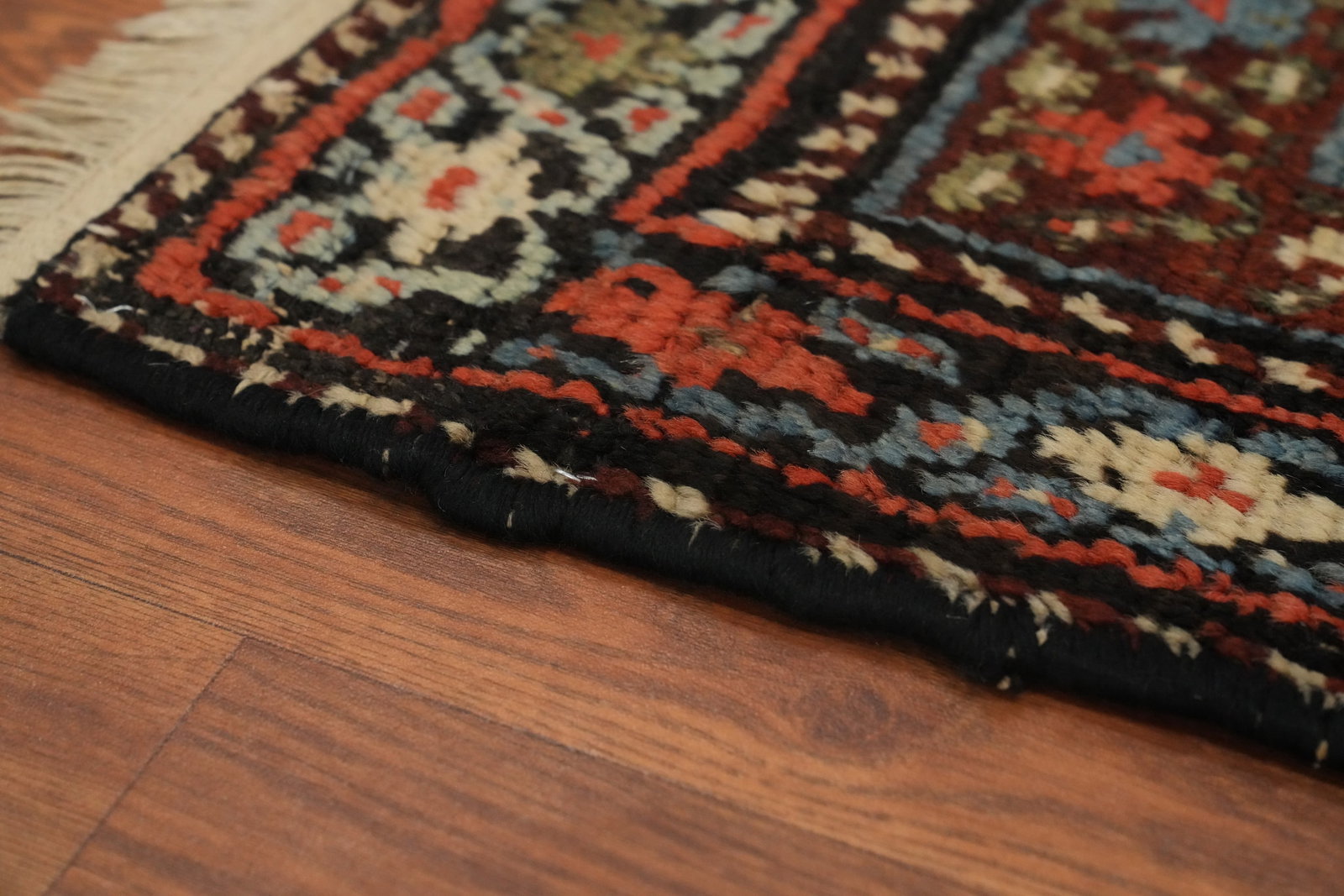 Pre-1900 Antique Vegetable Dye Bakhtiari Persian Rug 5x9 - 13