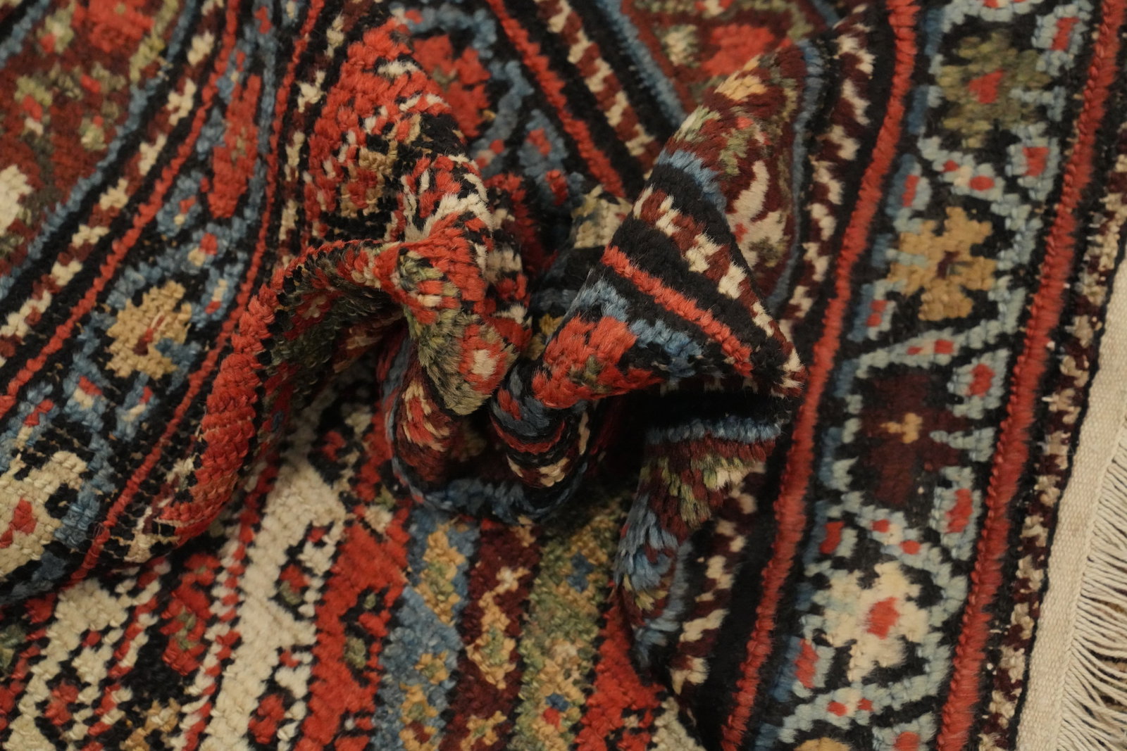 Pre-1900 Antique Vegetable Dye Bakhtiari Persian Rug 5x9 - 15