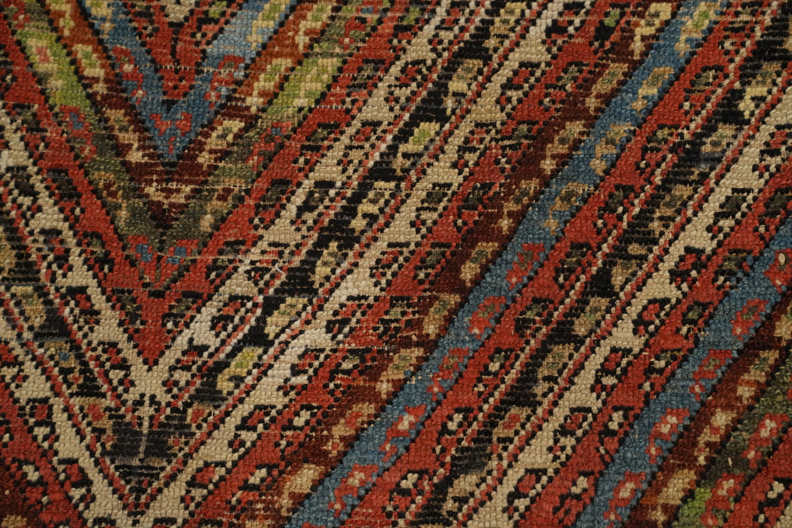 Pre-1900 Antique Vegetable Dye Bakhtiari Persian Rug 5x9 - 6