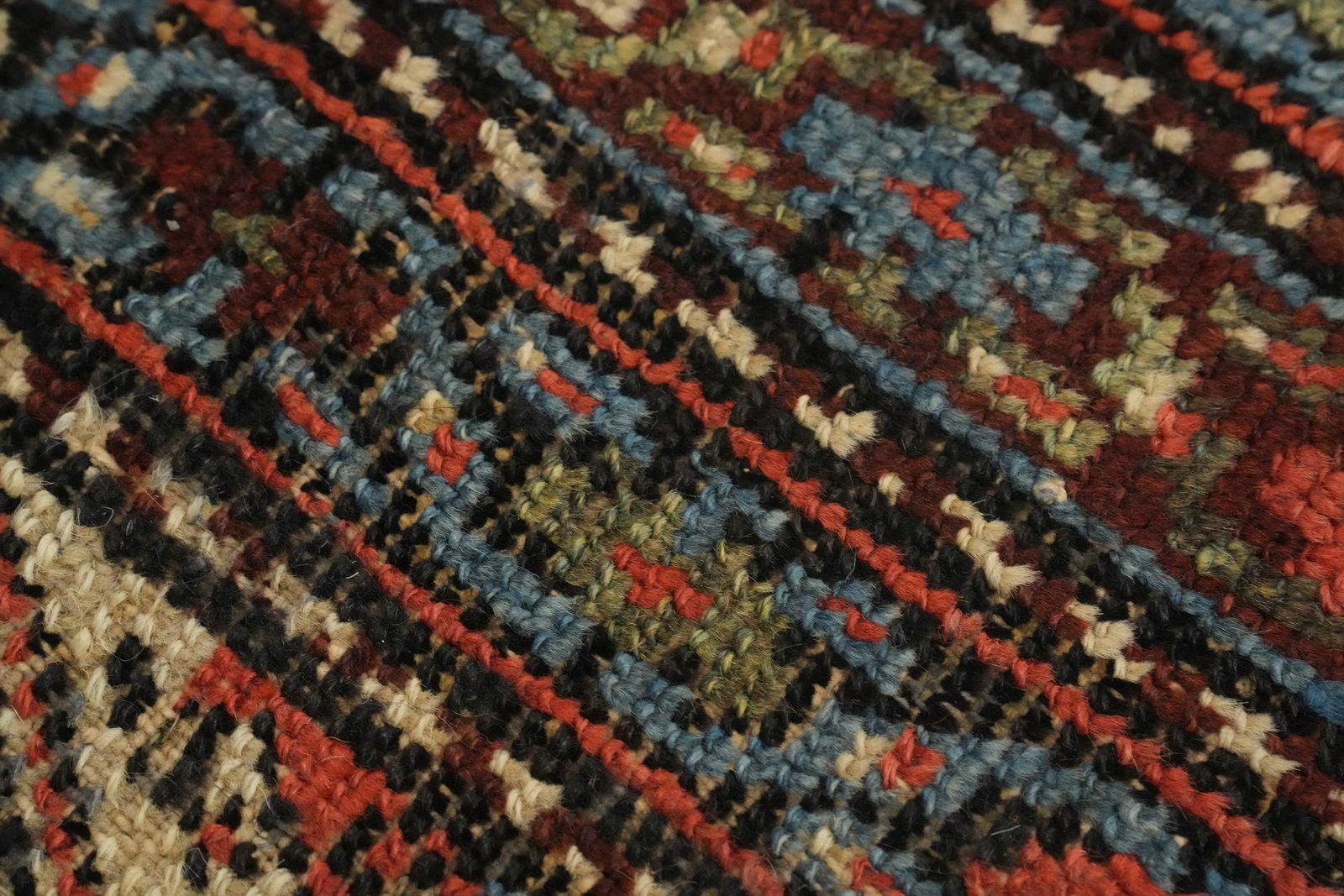 Pre-1900 Antique Vegetable Dye Bakhtiari Persian Rug 5x9 - 9