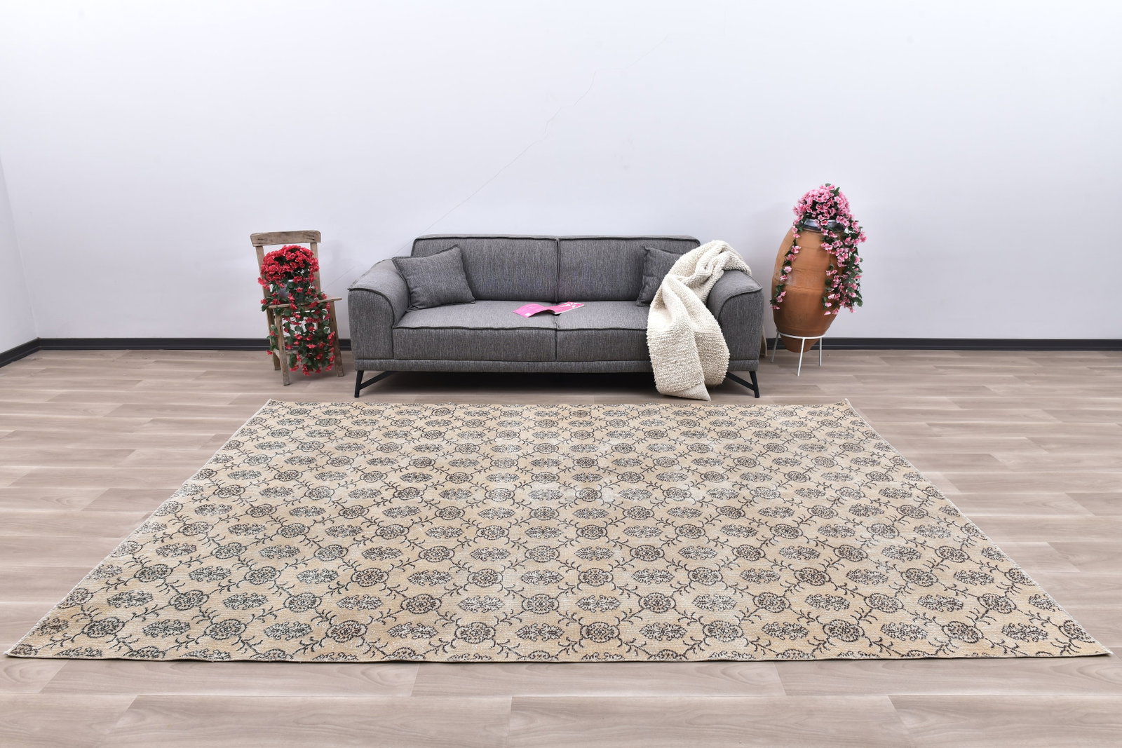 6'10'' x 10'3'' Handmade Vintage Wool Rug - 242355: Title: 6'10'' x 10'3'' Handmade Vintage Wool Rug - 242355 Description:6'10'' x 10'3'' Handmade Vintage Wool Rug - 242355 Origin:Turkiye Date/Period:1960-90 Materials:Wool,Cotton Dimension:6'10''x10'3'