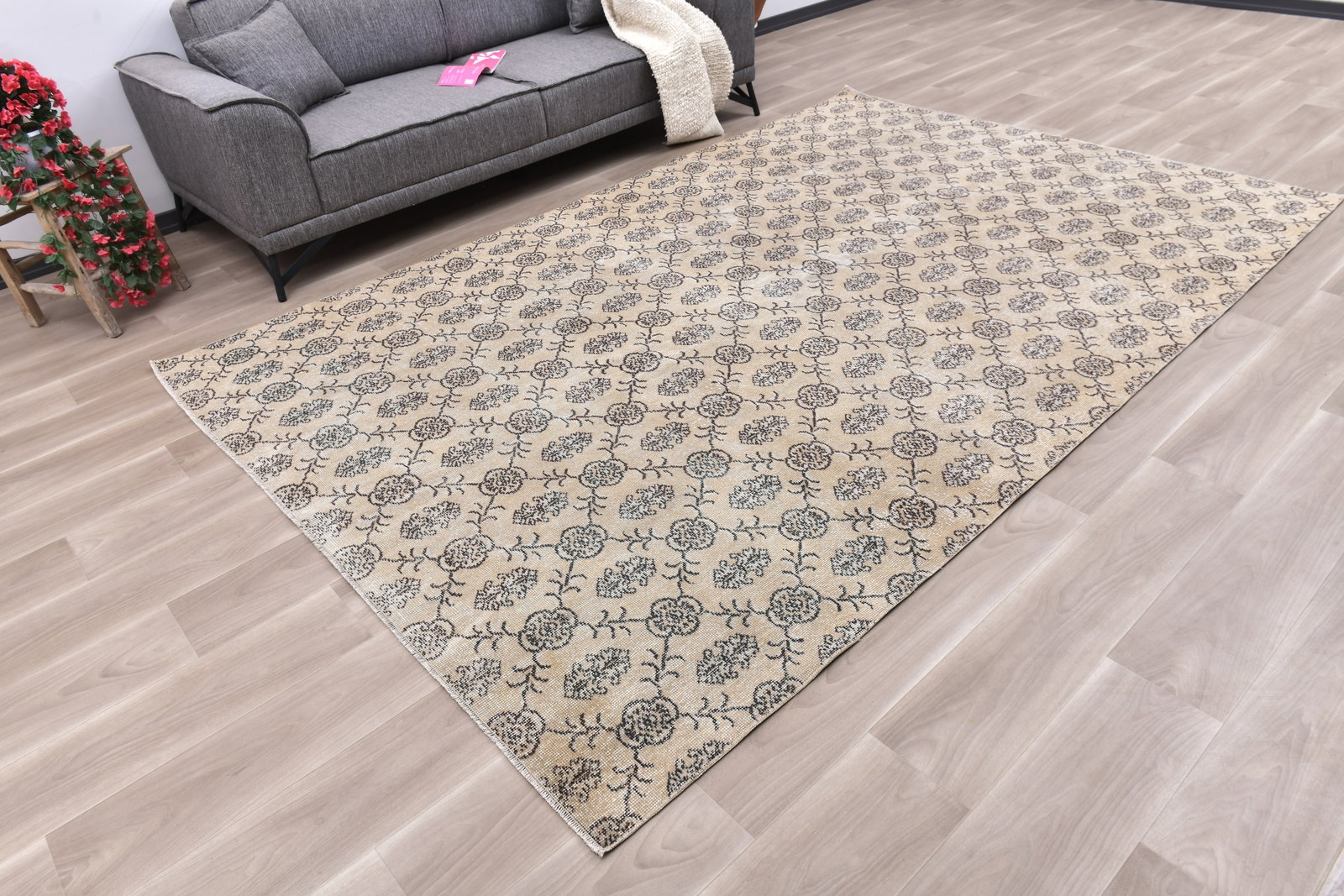6'10'' x 10'3'' Handmade Vintage Wool Rug - 242355 - 2