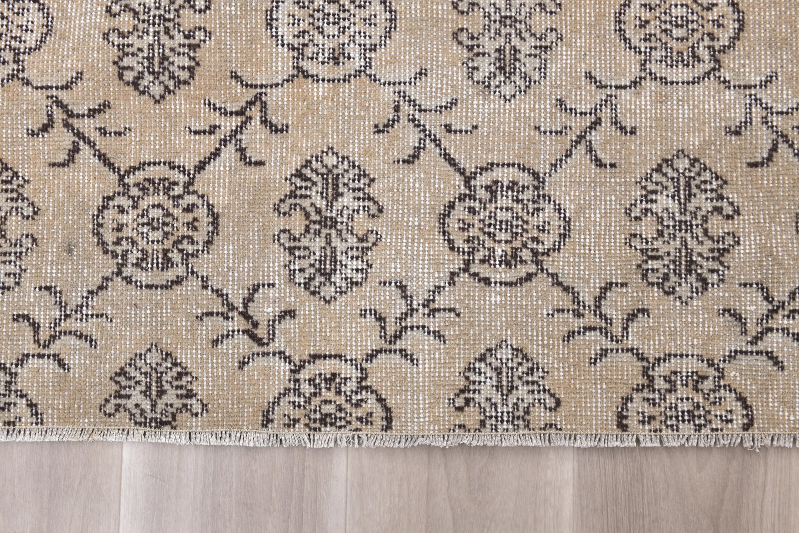 6'10'' x 10'3'' Handmade Vintage Wool Rug - 242355 - 9