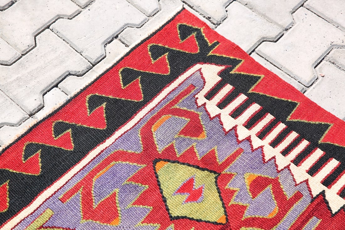 5'2'' x 11'5'' Turkish Vintage Runner Rug - 1743 - 6