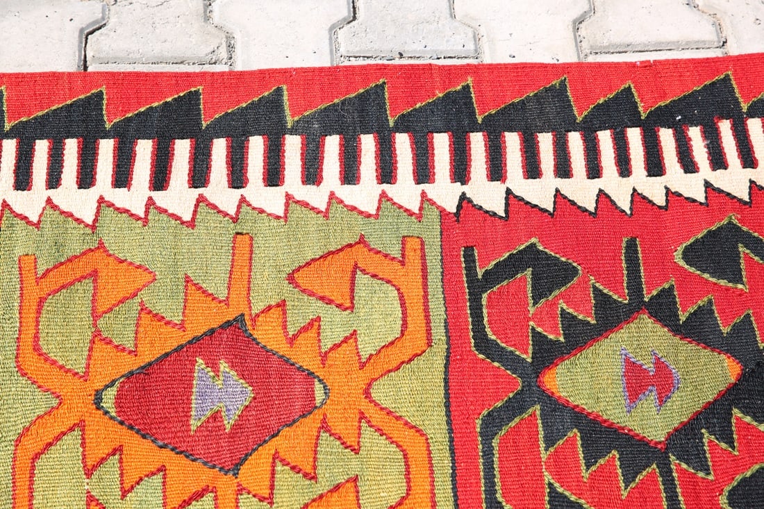 5'2'' x 11'5'' Turkish Vintage Runner Rug - 1743 - 7