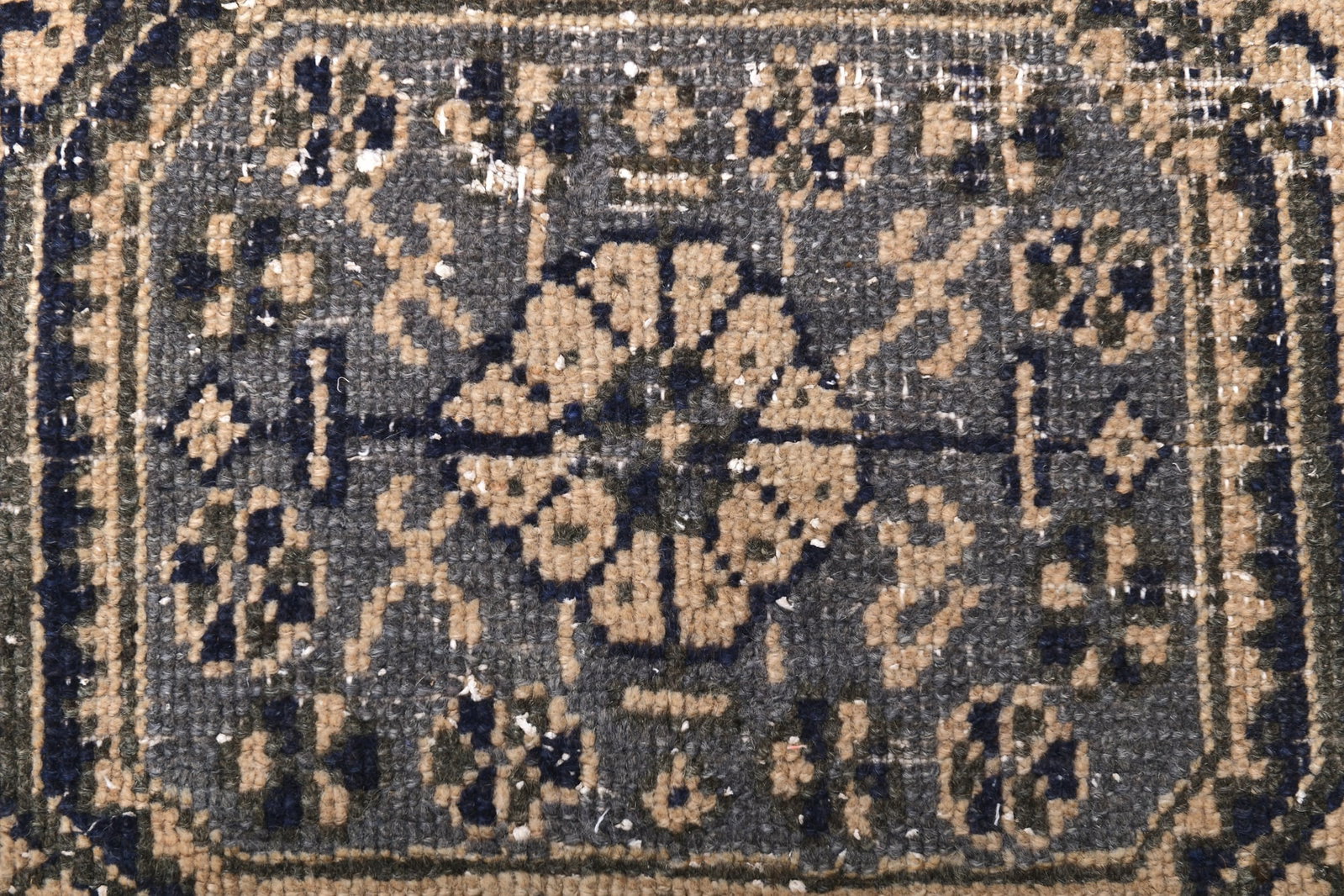 2'5'' x 7'8'' Handmade Vintage Wool Rug - 243938 - 6