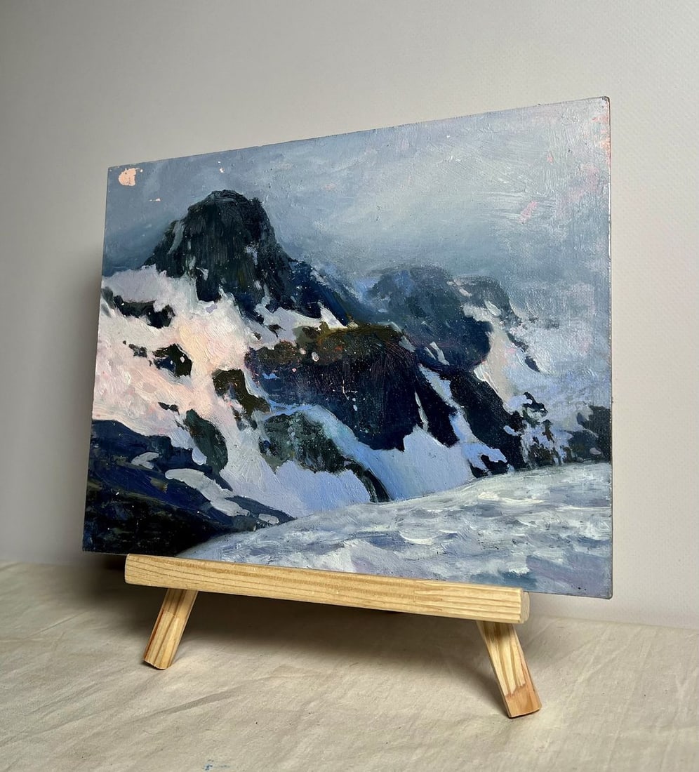 Oil painting On top of a snowy mountain Tatyana Derdey - 2