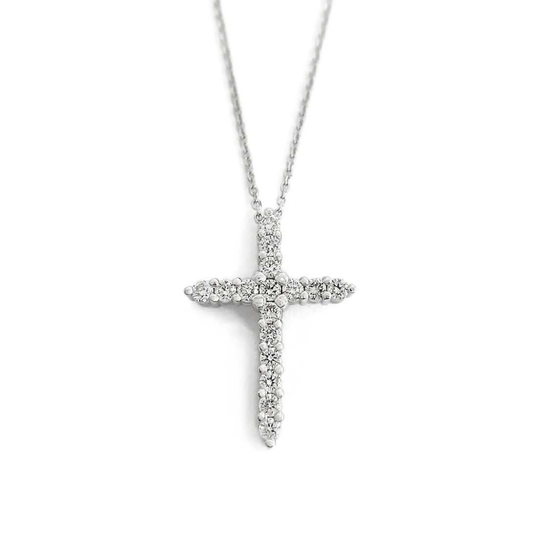 Diamond Cross Religious Pendant Necklace 14K White Gold, .74 CTW: Diamond Cross Religious Pendant Necklace 14K White Gold, .74 CTW This is a beautiful diamond cross necklace. Please let us know if you have any questions. Diamonds: 16 round brilliant cuts .74 ctw, G-