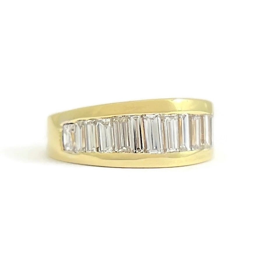 Channel-Set Baguette Diamond Dome Statement Ring 18K Yellow Gold, Size 5: Channel-Set Baguette Diamond Dome Statement Ring 18K Yellow Gold, Size 5 This is an awesome ring. Don't hesitate to ask any questions! Diamonds: 15 baguettes 1.25 ctw, F-G, VS2-SI1 Metal: 18K yellow g