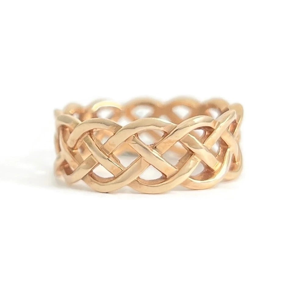 Celtic Knot Braided Woven Band Ring 14K Pink Rose Gold, Size 6.75: Celtic Knot Braided Woven Band Ring 14K Pink Rose Gold, Size 6.75 This is a lovely and unique ring. Don't hesitate to ask any questions! Metal: 14K rose gold Weight: 3.69 grams Stamped: 14K Size: