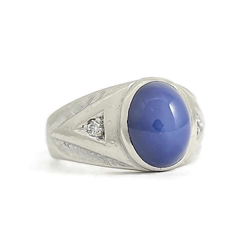 Vintage 1960s Blue Lab-Created Star Sapphire Diamond Ring 14K White Gold 6.07 Gr: Vintage 1960's Blue Lab-Created Star Sapphire Diamond Ring 14K White Gold, 6.07 Grams Make a statement with this unique ring. Please let us know if you have any questions. Circa: 1960's Gemstones: one
