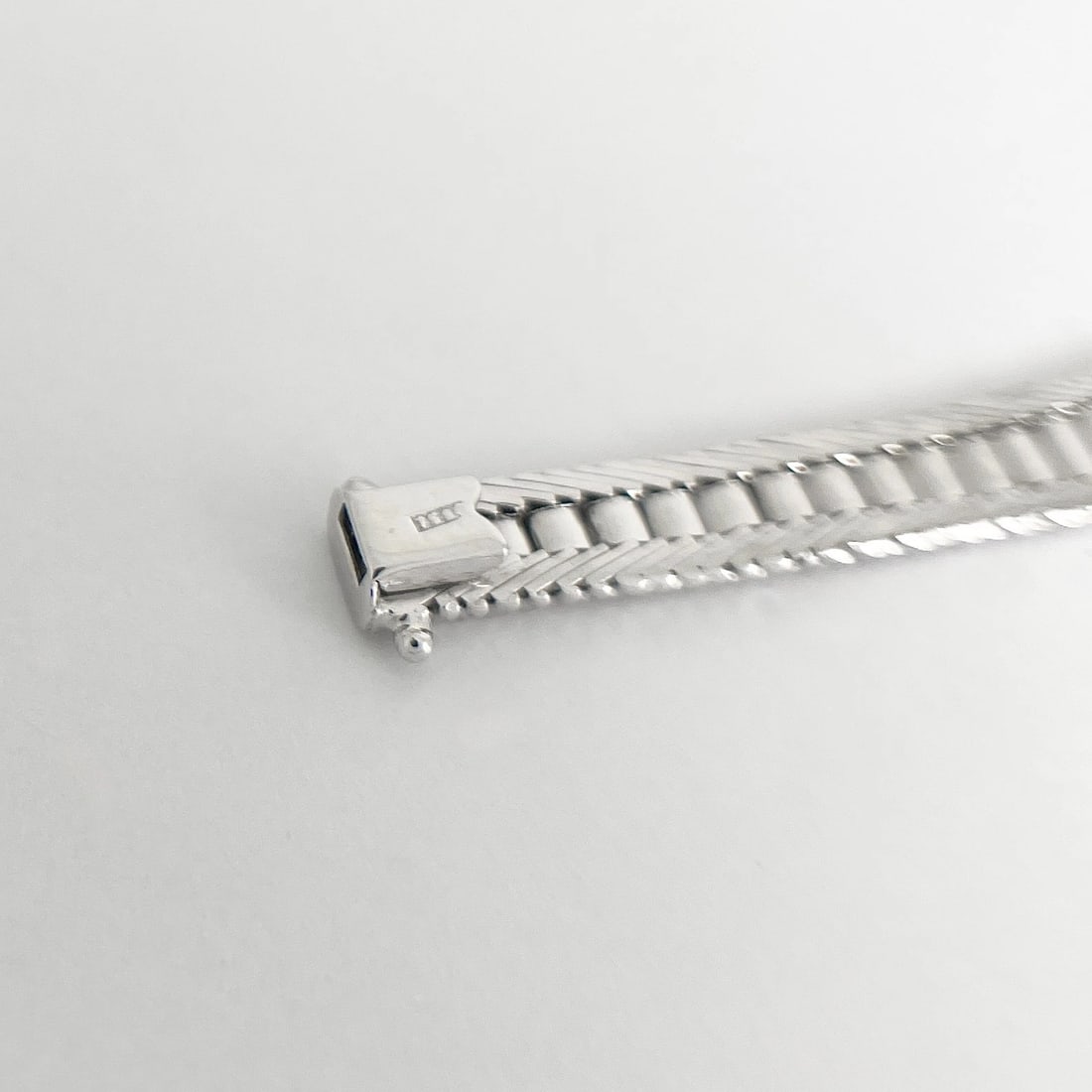Vintage Blue Sapphire Diamond Wide Flex Bracelet 14K White Gold, 32.22 Grams - 10