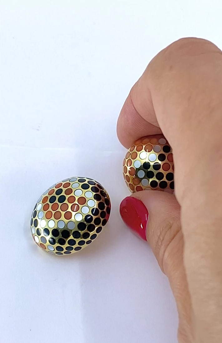 Angela Cummings 18k Gold Mother-of-Pearl Onyx Coral Inlay Dot Dome Earrings - 2