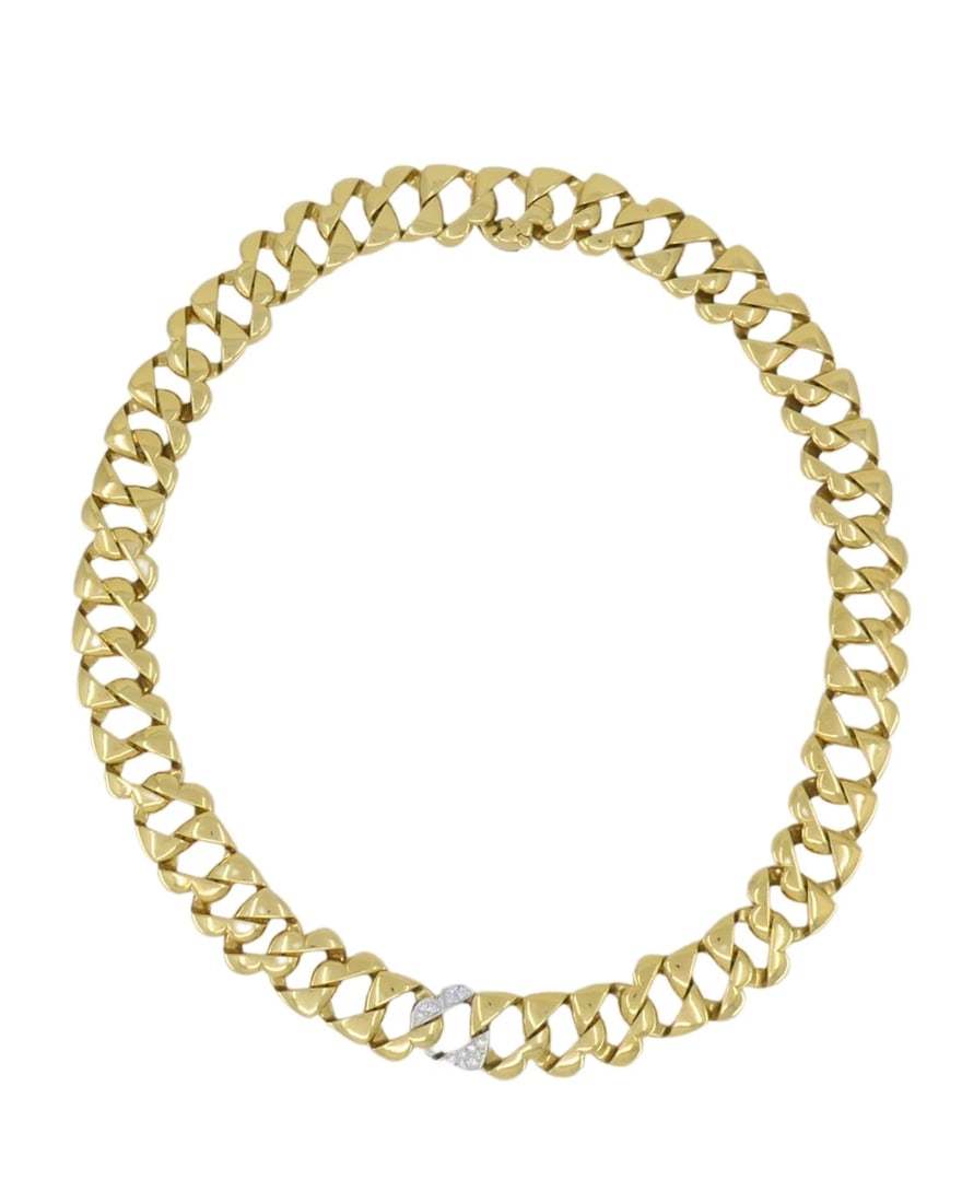 Tiffany & Co. Heart Link Diamond Necklace Yellow and White Gold: NS UJTOO A Tiffany & Co. heart link diamond necklace, made of 18k yellow and white gold. This bold yet refined Tiffany & Co. diamond necklace crafted in rich yellow gold and features a distinctive whi