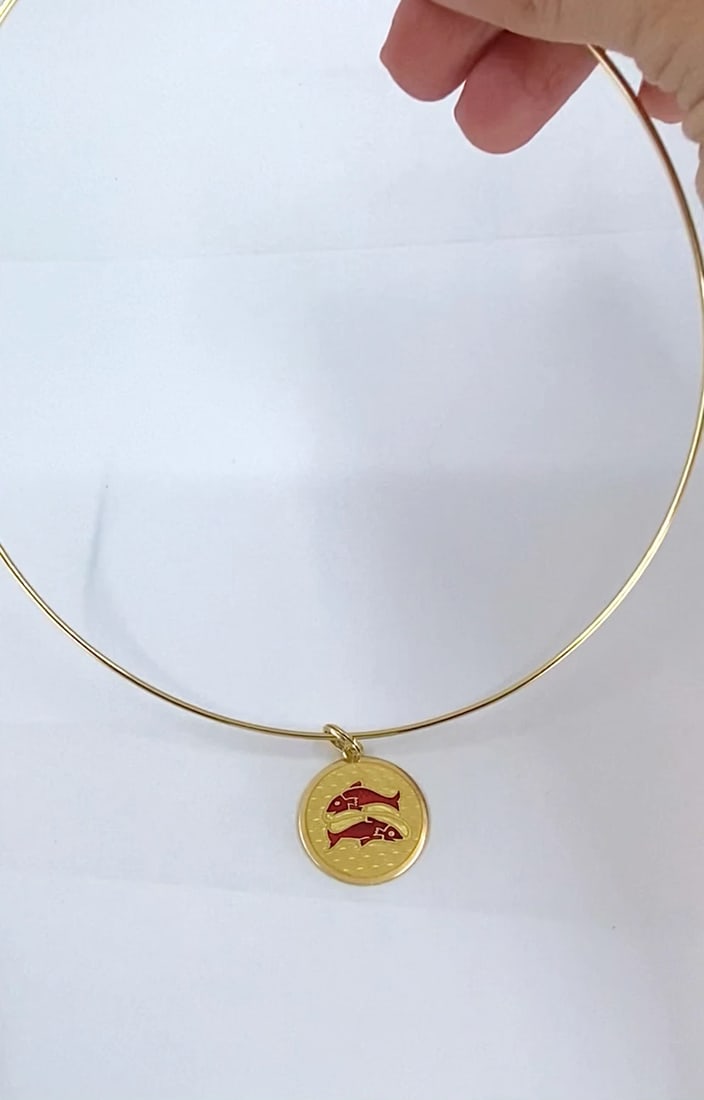 Vintage 18k Gold Red Enamel Pisces Zodiac Medallion Pendant Necklace - 2