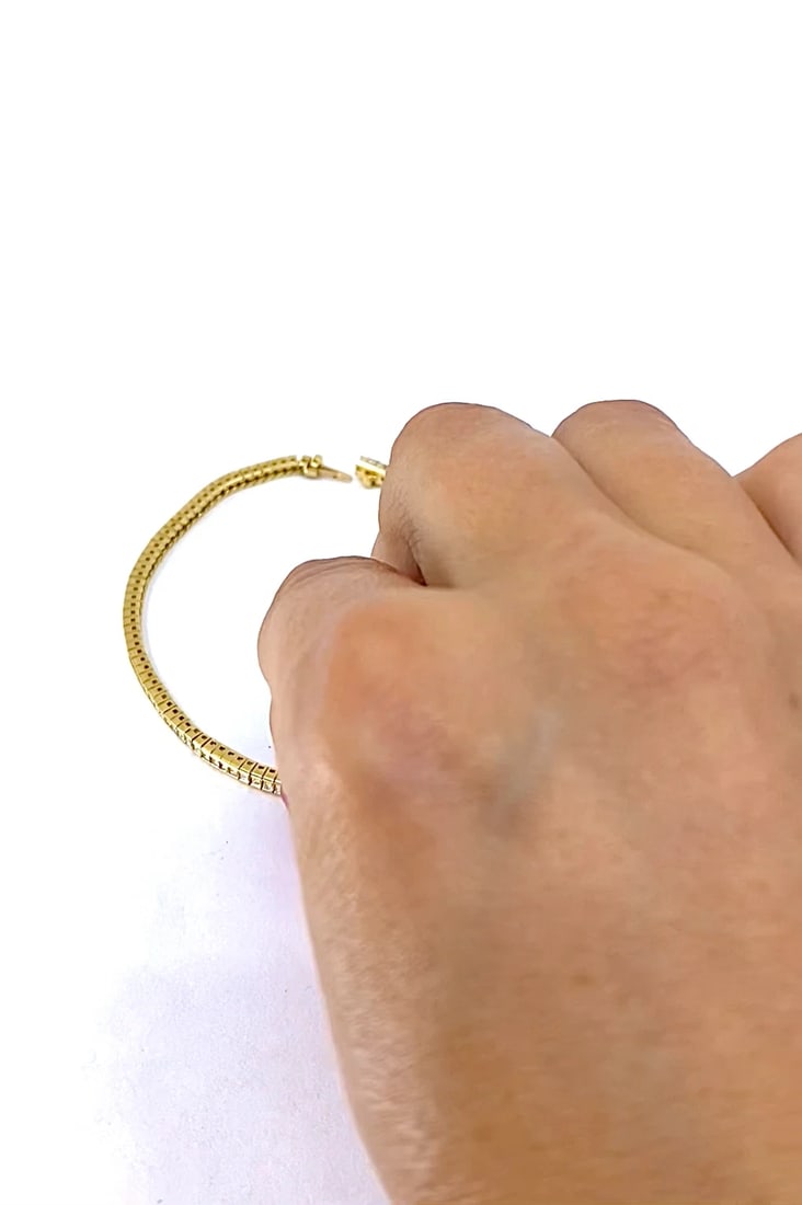 Vintage 18k Gold Diamond Tennis Bracelet, 3.79 Carats - 2