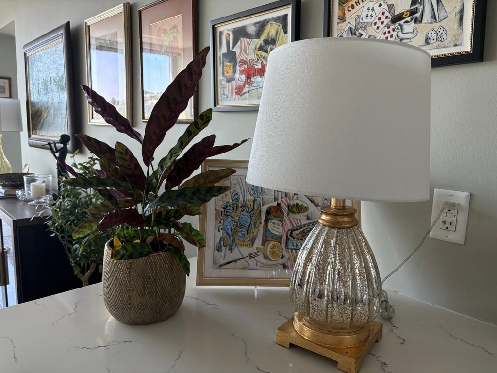 Contemporary Giltwood and Antiqued Glass Table Lamp - 2