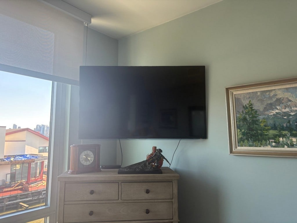 Samsung UN50ES6150F 50-inch Smart LED TV with Remote - 5