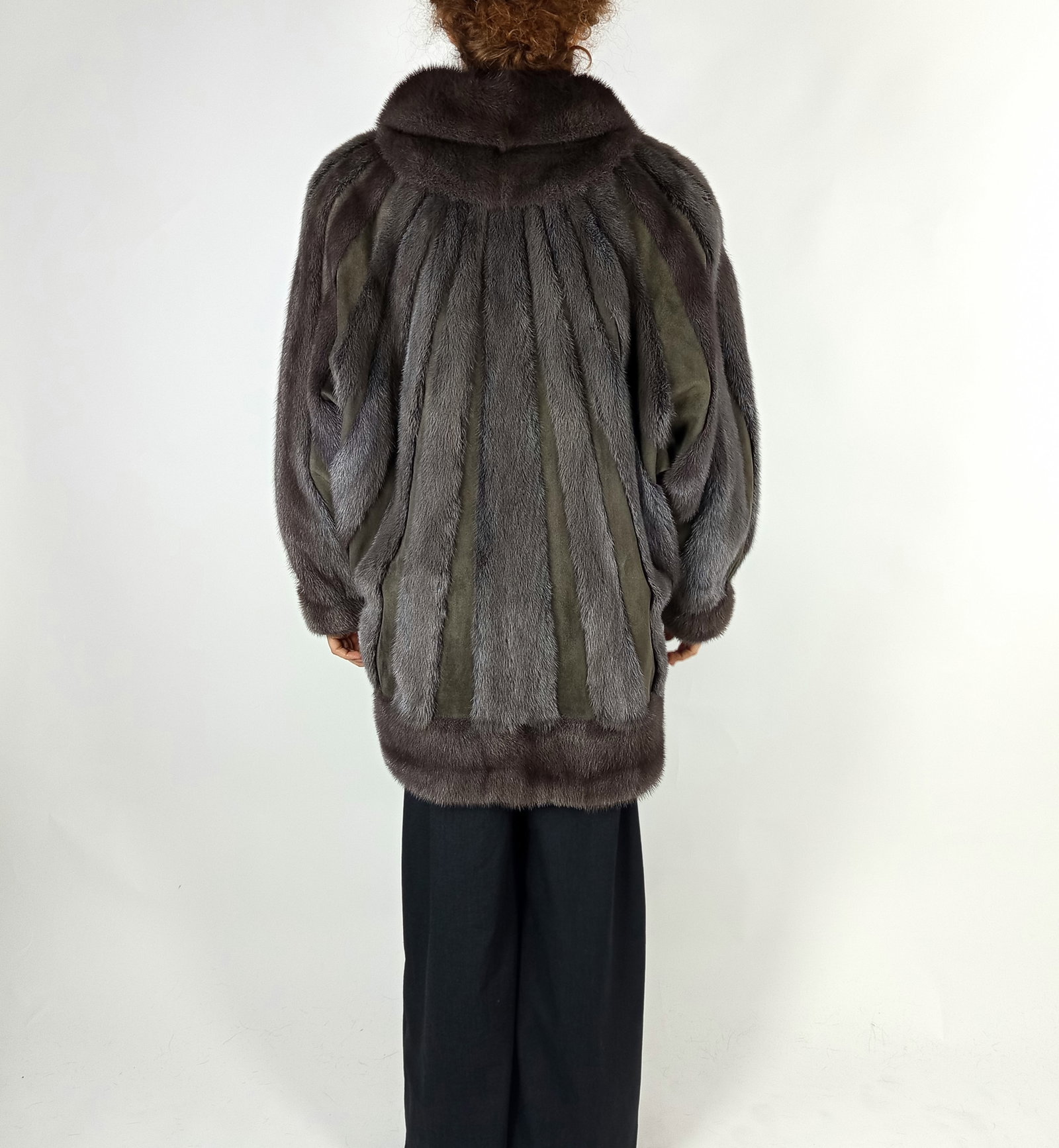 GREY MINK BOMBER JACKET EU: XXL ; US: 24 - 10