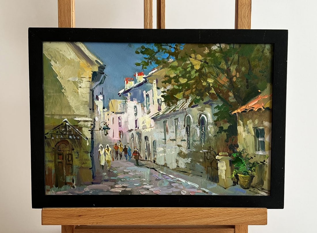 Oil painting Along the city's bustling old street Yuriy Suprunchuk: NoAAA5989*** ABOUT THIS PAINTING **** TITLE: "Along the city's bustling old street"* ARTISTS: Yuriy Suprunchuk* SIZE: 20x30 cm/7.87x11.81 inches'* MEDIUM: oil, cardboard* HAND PAINTED: Original