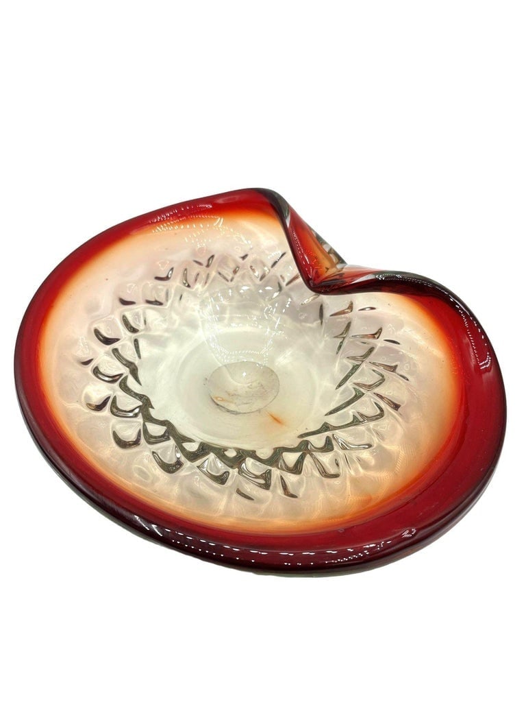 Mid-Century Italian Murano Art Glass Folded Edge Bowl w/ Ruby Rim - 2