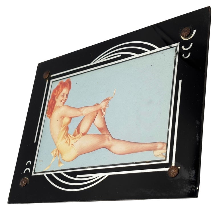 Art Deco Reverse Black and Silver Painted Glass Picture Frame 4x6 Picture Frame: Holds a 4"x6" picture, overall size 6 x 8 x .25 * Small scratch in the paint near the bottom, (see picture) * Stand on the back is broken off. Hang or lean only. * Black and silver reverse-painted Cir
