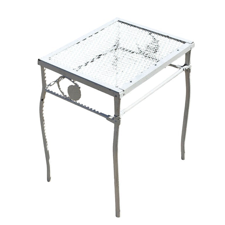 Mid-Century Wrought Iron Outdoor/ Patio Scrolling Side Table by Woodard (1 of 6)