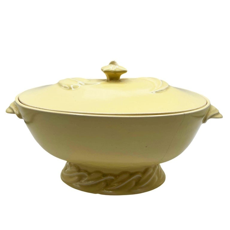 Mid-Century California Pottery Yellow Casserole Dish w/ Lid by Vernon Kilns - 6