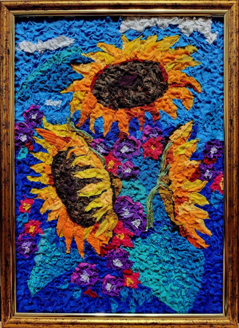 Handicraft Sunflowers: Title: Handicraft Sunflowers Description: 42Serd Painter: Size: 29,5x21 cm/11,61x8,27 inches Components: Fabric, glue, fiberboard Original Artwork from our collection ERA: Reserve: $250.00 Ship