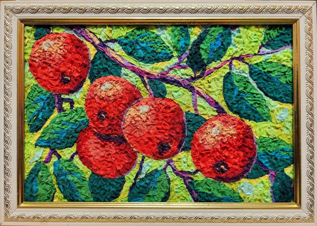 Handicraft Apples: Title: Handicraft Apples Description: 54Serd Painter: Size: 20,5x30,5 cm/8,07x12,01 inches Components: Fabric, glue, fiberboard Original Artwork from our collection ERA: Reserve: $150.00 Shipping: