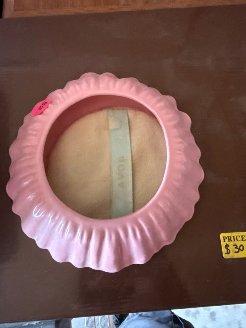 Avon Pink Scalloped Covered Powder Dish - 2