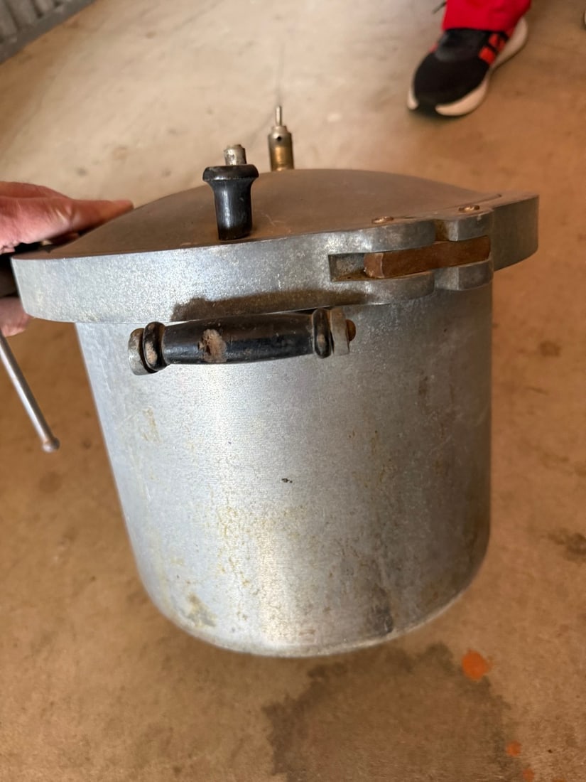 Improved Kook-Kwick Steam Pressure Cooker - 3