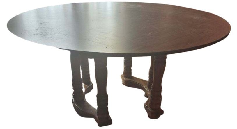 Traditional Style Round Pedestal Dining Table with Four Chairs (1 of 5)