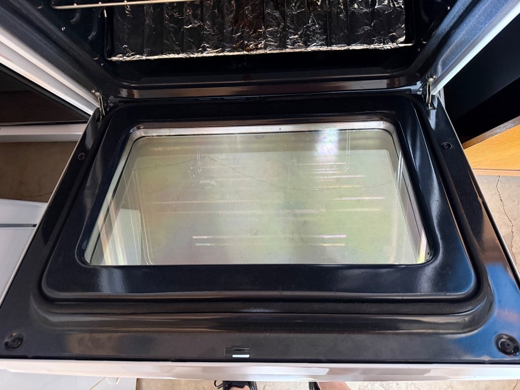 GE White Electric Freestanding Range Oven - 7