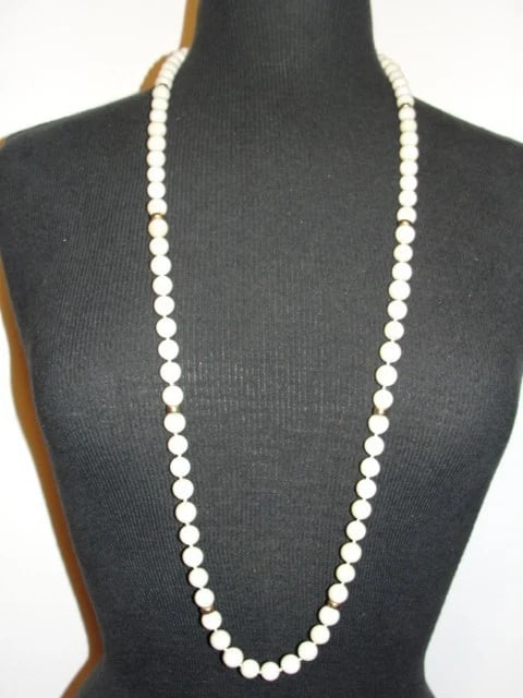 Angelskin Coral Flapper Necklace Opera Style 1940s With 14 Kt Gold Beads - 4