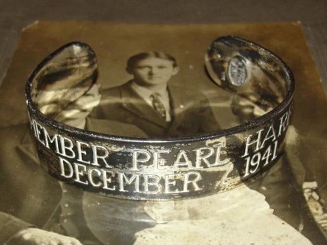 Antiqued Sterling Silver Men's Pearl Harbor Cuff Bracelet Alberto Juan: Title:Antiqued Sterling Silver Men's Pearl Harbor Cuff Bracelet Alberto Juan Description:With Independance Day the 4th of July 2010, comes the debut of the beginning of my 8th collection of jewelry in