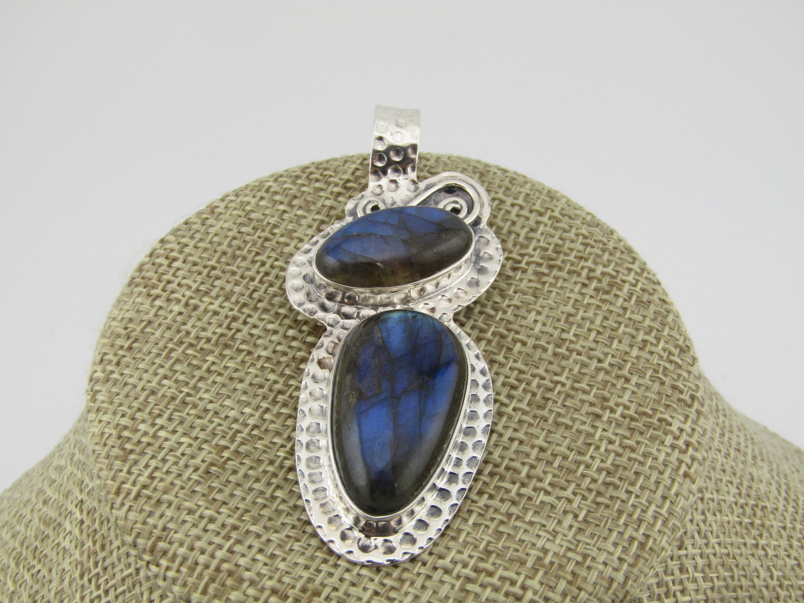 Hammered Sterling Labradorite Pendant, Artisan Made, 1990'S (1 of 6)