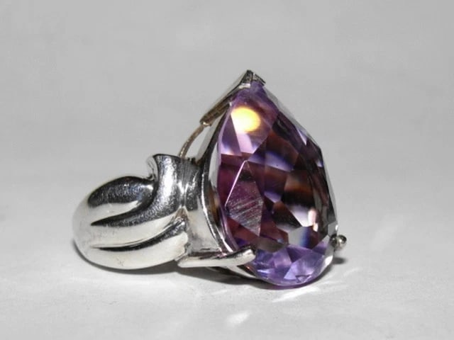 Retro Purple Amethyst Pear Cocktail Ring - 3