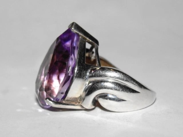 Retro Purple Amethyst Pear Cocktail Ring - 4