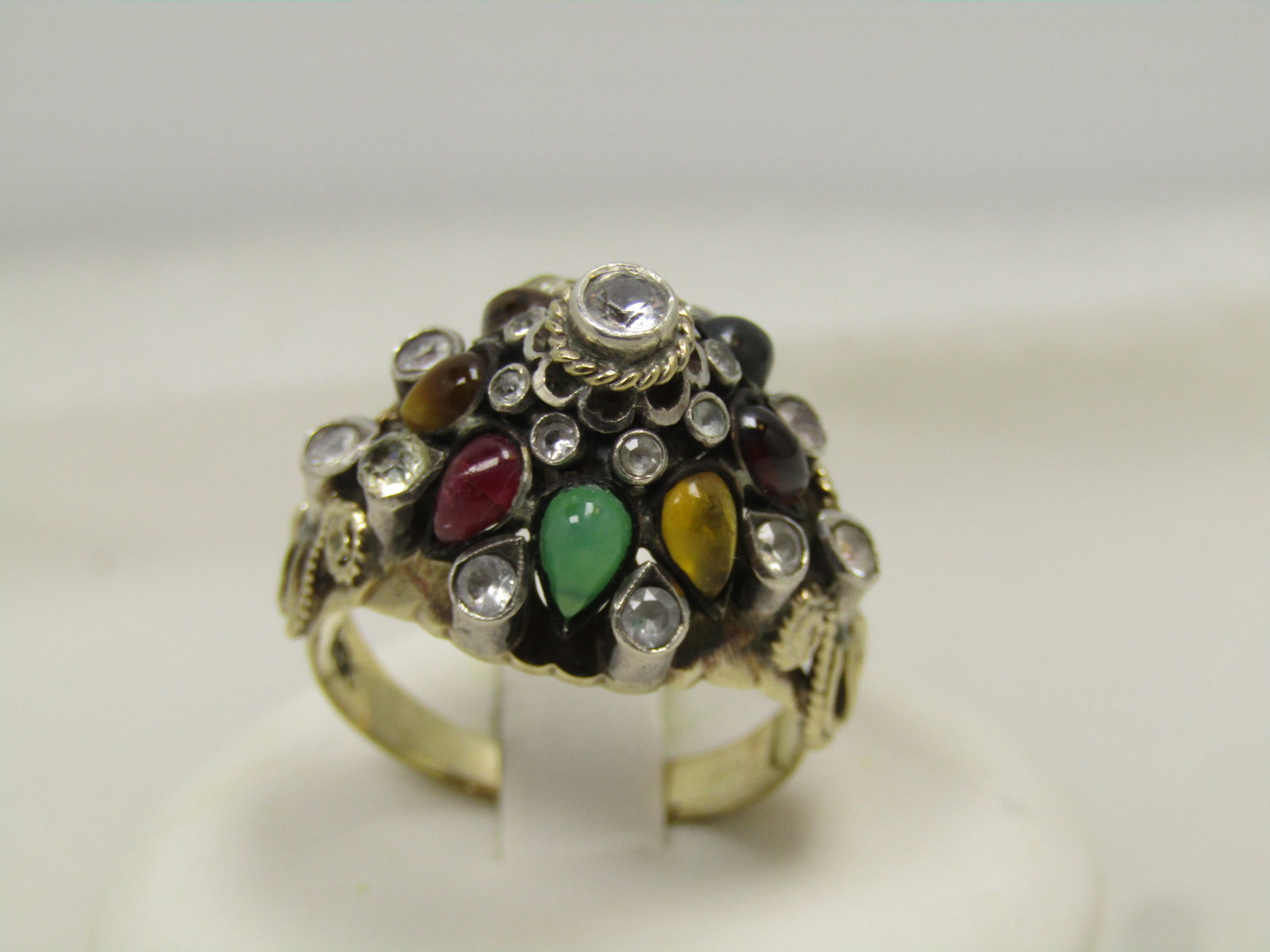 Vintage 10kt Thai Princess Gemstone Ring, Sz. 7.5,1930'S-1950'S: Title:Vintage 10kt Thai Princess Gemstone Ring, Sz. 7.5,1930's-1950's Description:Vintage 10kt Thai Princess Gemstone Ring, also known as Harem Ring. Sz. 7.5,1930's-1950's estimated age. This has a mi