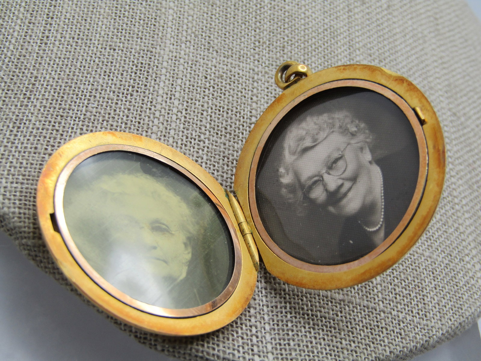 Antique 18kt Monogrammed Locket With Diamond, 1900-1920'S - 6