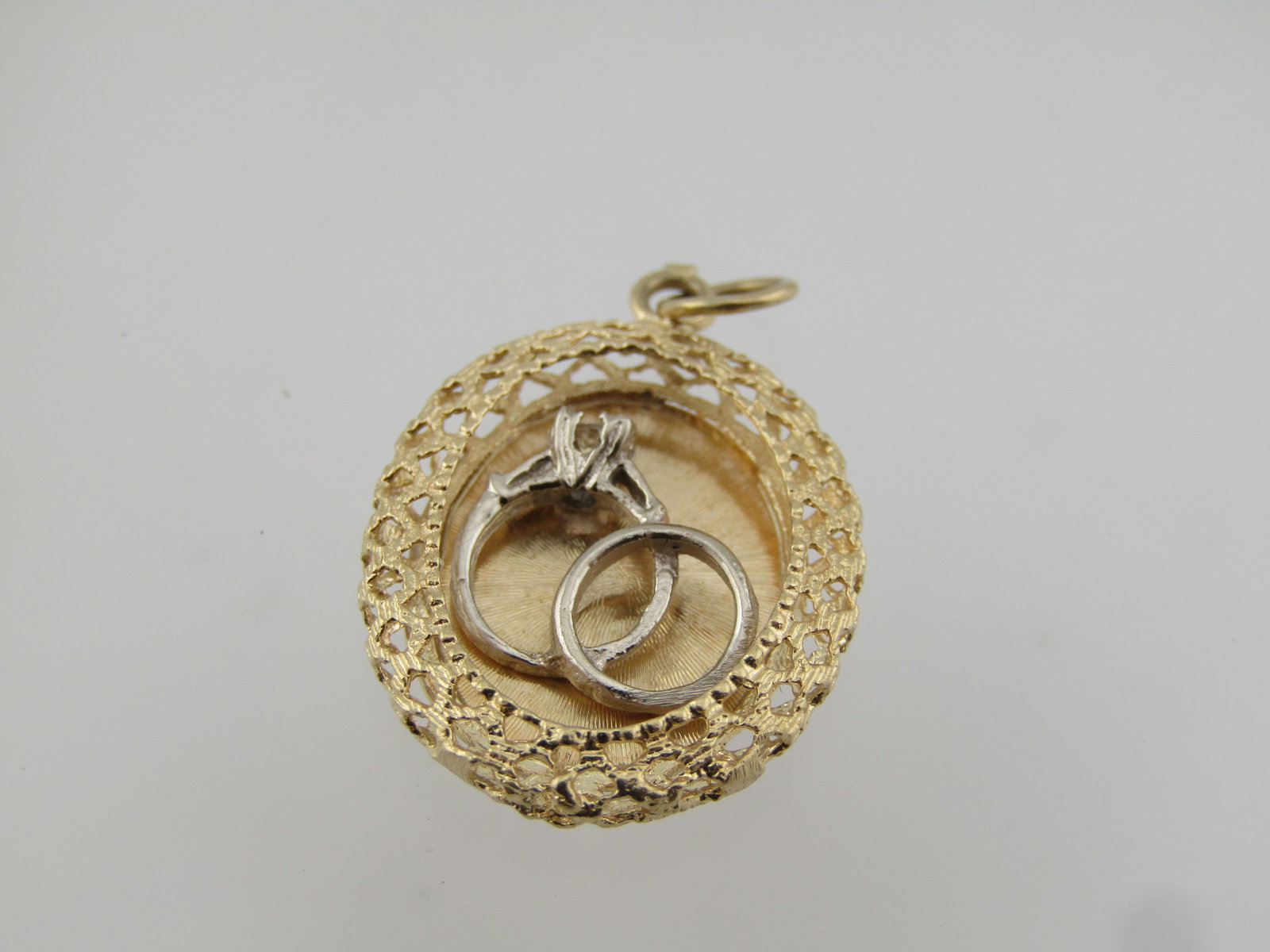 Vintage 14kt Wedding Rings Pendant/Charm, 1960'S, Signed (1 of 5)