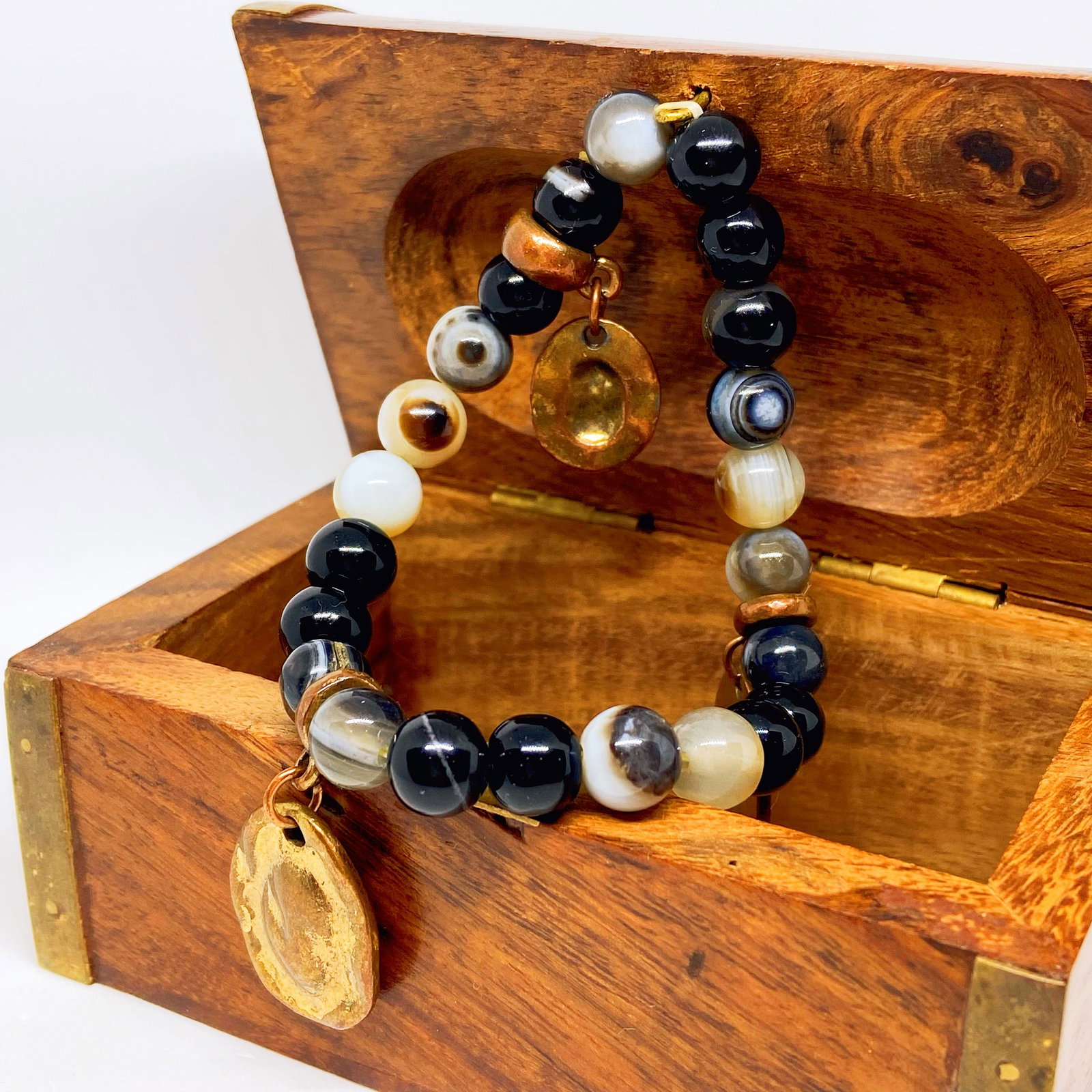 Onyx And Botswana Agate Genuine Crystal Energy Gemstone Bracelet (1 of 5)