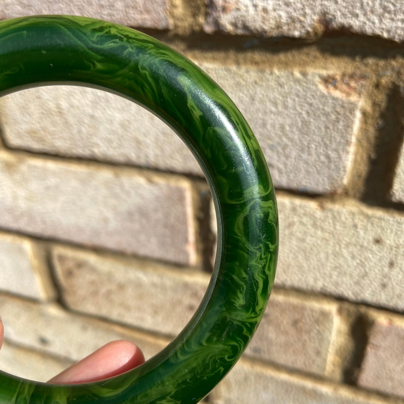 Swirled Rare 1930'S Vintage Spinach Green Marbled 'End Of Day' Rounded Bakelite Bangle - 5