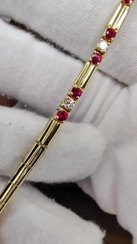 .80ct Natural Ruby .33ct Diamonds Vintage Bracelet 14 Karat *v - 3