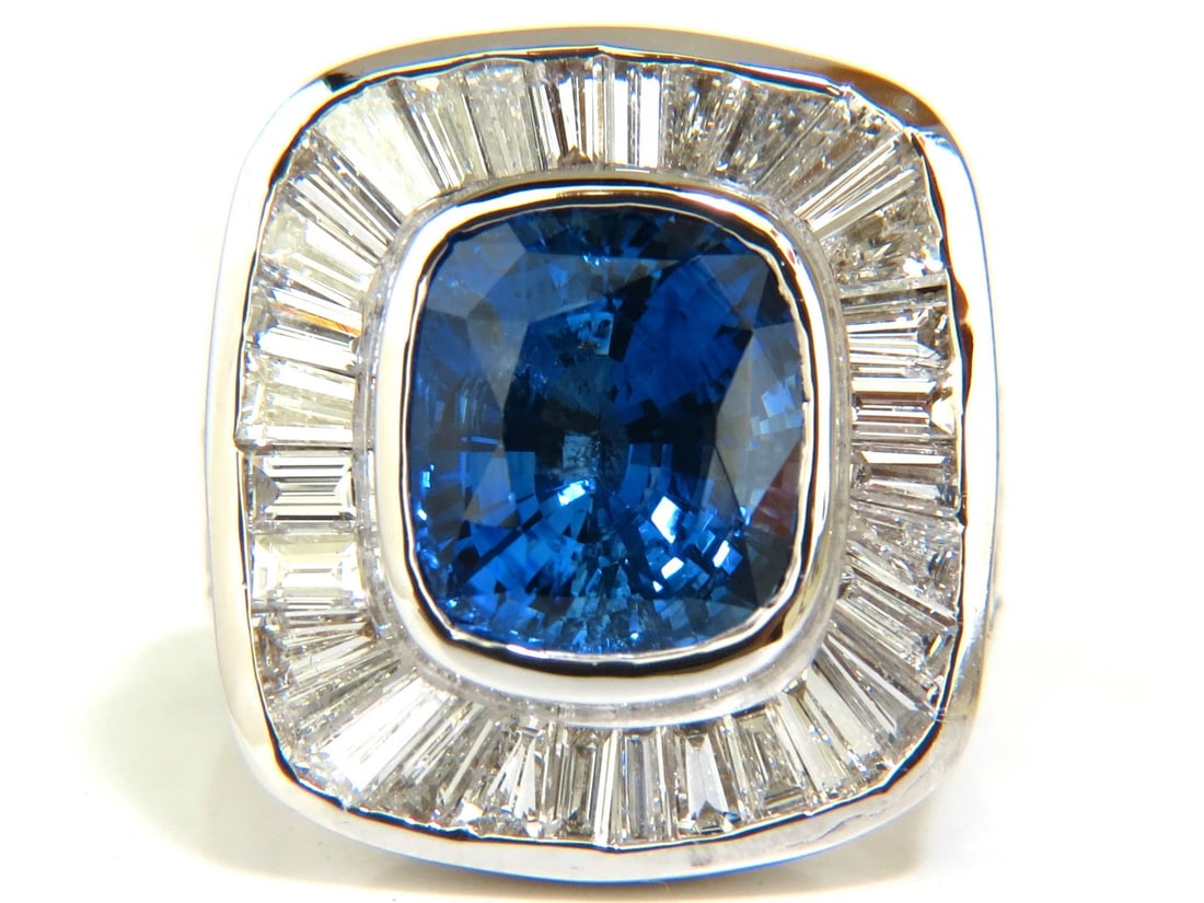 GIA 12.52CT 18KT NATURAL NATURAL SAPPHIRE DIAMOND BAGUETTE DECO CLUSTER RING *v: Title: GIA 12.52CT 18KT NATURAL NATURAL SAPPHIRE DIAMOND BAGUETTE DECO CLUSTER RING *v Description: ONLY MAGNIFICENT INVESTMENT JEWELS 8.02ct. GIA certified Natural Sapphire Amazing Cushion cut Very