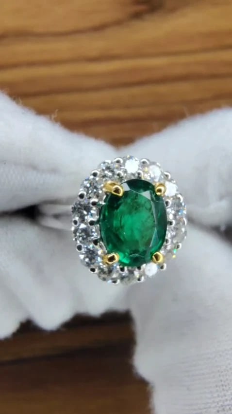 2.46CT NATURAL EMERALD DIAMONDS RING 18KT GOLD VIVID GREEN HALO *v - 3